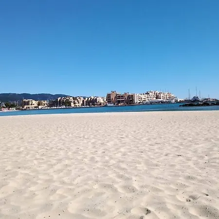 Face Mer Entre Plage Et Marina Bormes-les-Mimosas Extérieur photo